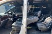 DIJUAL CEPAT!! TOYOTA VOXY AT PUTIH 2019 7