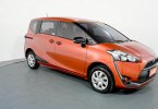 Toyota Sienta E MT 2017 Orange 1