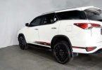 Toyota Fortuner 2.4 TRD AT 2020 8