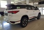 Toyota Fortuner 2.4 TRD AT 2019 28
