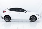 MAZDA ALL NEW MAZDA2 (SNOWFLAKE WHITE PEARL MICA)  TYPE R GRAND TOURING (GT) 1.5 A/T (2015) 29