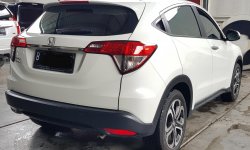 Honda HRV E Special Edition A/T ( Matic ) 2021 Putih Km 12rban Gress Like New Siap Pakai 2