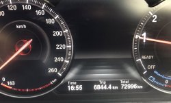 BMW 3 Series 320i Sport 2017 Hitam 8