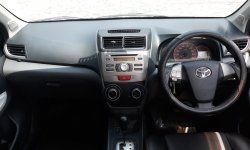 Jual mobil Toyota Avanza 2012 Murah Bekasi 7