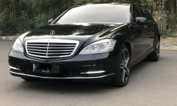 Mercedes-Benz S 300 2008 Hitam 1