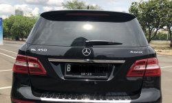 Mercedes-Benz M-Class ML 350 2012 Hitam 6