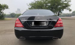 Mercedes-Benz S-Class S 300 L 2008 Hitam 5
