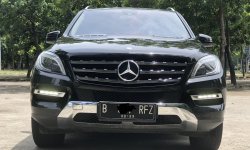 Mercedes-Benz ML 350 2012 Hitam 3