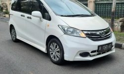 Honda Freed 1.5 1