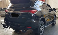 Toyota Fortuner VRZ A/T ( Matic Diesel ) 2017 Hitam Km 62rban Siap Pakai 2