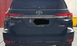 Toyota Fortuner 2.4 VRZ A/T ( Matic Diesel ) 2017 Hitam Double Disc Siap Pakai 2