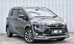 Toyota Sienta Q 2018 SUV 2