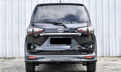 Toyota Sienta Q 2018 SUV 4