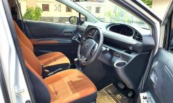 Toyota Sienta Q CVT 2018 Silver 4