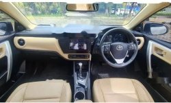 DKI Jakarta, Toyota Corolla Altis V 2017 kondisi terawat 2
