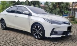 DKI Jakarta, Toyota Corolla Altis V 2017 kondisi terawat 9