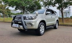 Mobil Toyota Fortuner 2009 G terbaik di DKI Jakarta 13