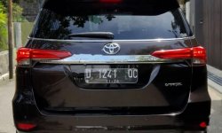 Dijual mobil bekas Toyota Fortuner VRZ, Jawa Barat  13