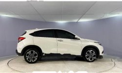 Mobil Honda HR-V 2019 E dijual, DKI Jakarta 6