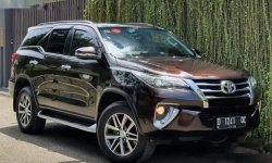 Dijual mobil bekas Toyota Fortuner VRZ, Jawa Barat  9