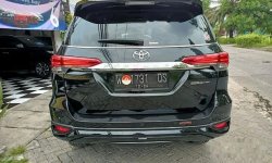 Jual Toyota Fortuner VRZ 2019 harga murah di Jawa Timur 3