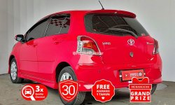 Toyota Yaris S Limited 1.5 A/T 2010 10