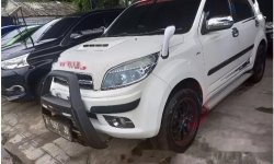 Jual Daihatsu Terios TX 2010 harga murah di Banten 1