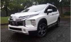 Jual mobil bekas murah Mitsubishi Xpander Cross 2020 di Jawa Timur 10