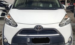 Toyota Sienta V A/T ( Matic ) 2017 Putih Siap Pakai Good Condition 1