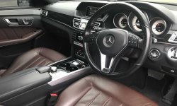 Mercedes-Benz E-Class E250 AT 2015 Hitam 8