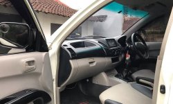 Jual mobil Mitsubishi Triton 2008 , Jawa Tengah, Kab Cilacap 1