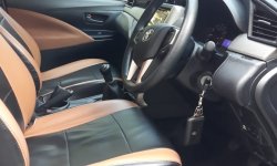 Jual mobil Toyota Kijang Innova 2018 8
