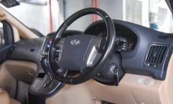 Hyundai H-1 2.5L CRDi Royale 2016 2