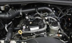 Toyota Kijang Innova V 2017 4