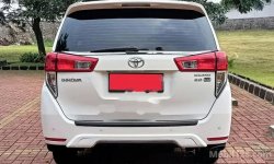 Mobil Toyota Kijang Innova 2016 V terbaik di DKI Jakarta 10