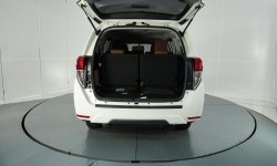 Toyota Innova 2.4 G MT 2019 Putih 8