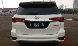 Mobil Toyota Fortuner 2018 TRD dijual, DKI Jakarta 5