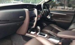 Mobil Toyota Fortuner 2018 TRD dijual, DKI Jakarta 3