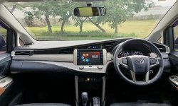 Mobil Toyota Kijang Innova 2016 V terbaik di DKI Jakarta 5