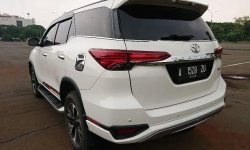 Mobil Toyota Fortuner 2018 TRD dijual, DKI Jakarta 9