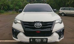 Mobil Toyota Fortuner 2018 TRD dijual, DKI Jakarta 4