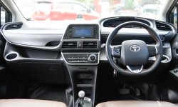 Toyota Sienta V 2017 3