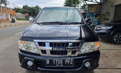 Isuzu Panther LS 2010 Hitam Manual 2