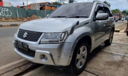 Suzuki Grand Vitara JLX 2010 Automatic 1