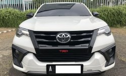 Toyota Fortuner 2.4 VRZ TRD AT 2018 Putih 1