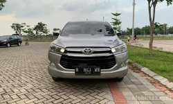 Mobil Toyota Kijang Innova 2018 V terbaik di Jawa Timur 6