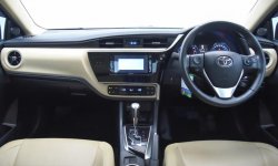 Toyota Corolla Altis V AT 2018 6