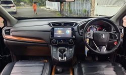 Jawa Timur, Honda CR-V Prestige 2018 kondisi terawat 4