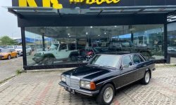 Jawa Timur, jual mobil Mercedes-Benz 200 1985 dengan harga terjangkau 10