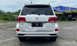 Jual Toyota Land Cruiser VX-R 2018 harga murah di Jawa Timur 9